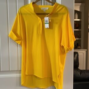 Michael Kors size large Dandelion yellow hi low top New With Tags